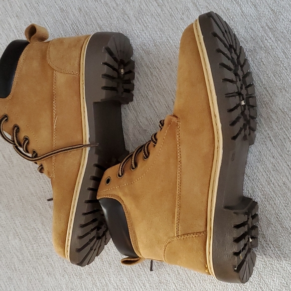 7.5 Men's hiking boots - Picture 2 of 6